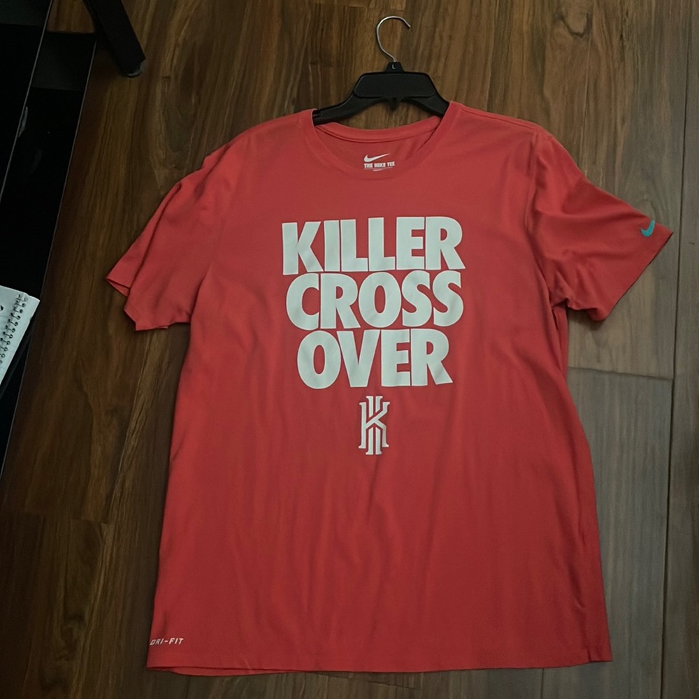 Clean Nike Kyrie Irving shirt.